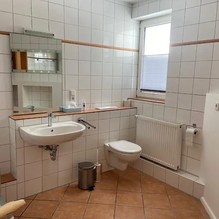Geraeumiges Mit Balkon In Willingen, Cleaning Included Apartment *